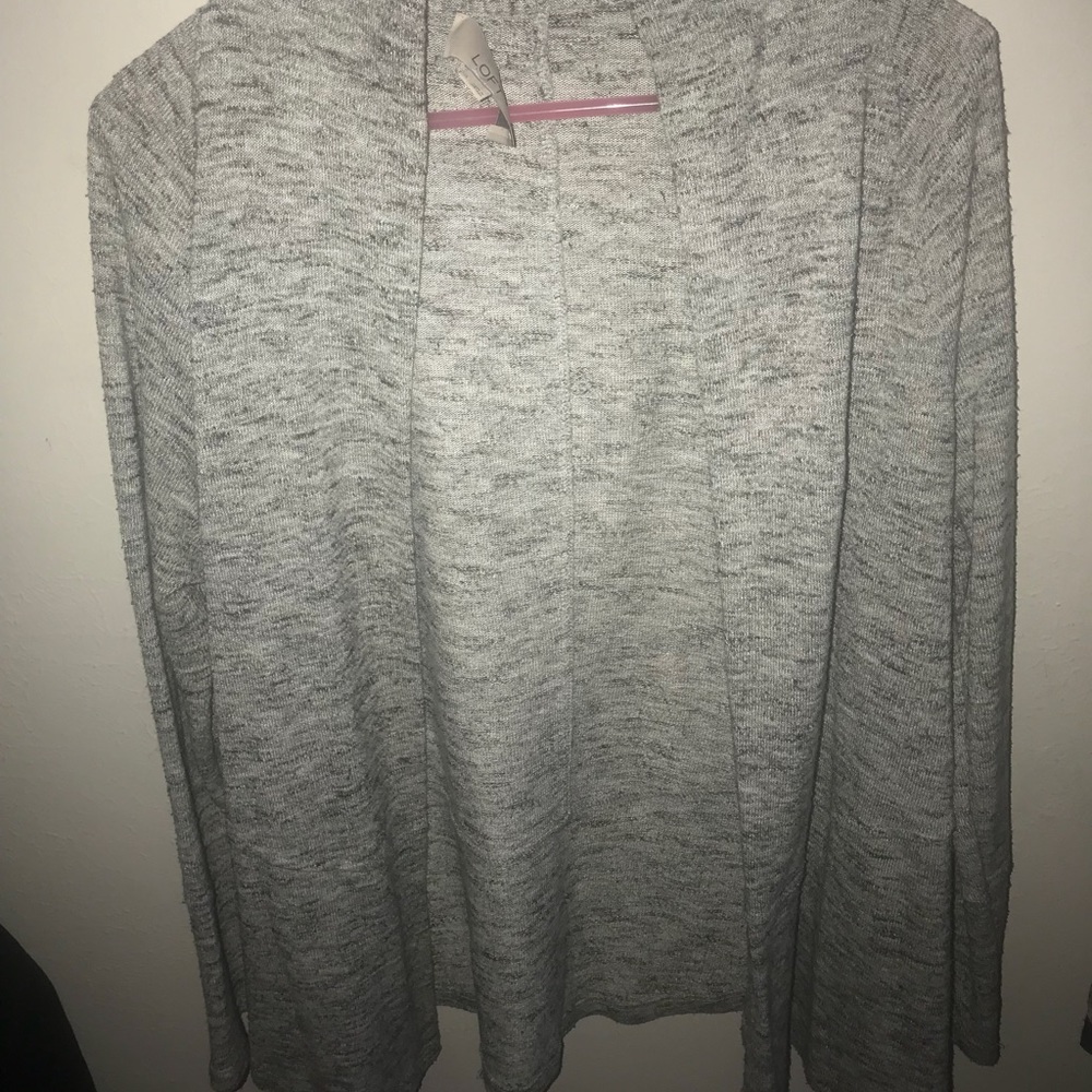 Super cute grey sweater